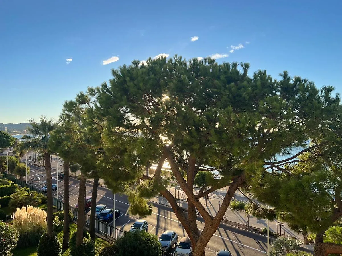 Vacances Paradisiaques, Plage Cannes Boccacabana, Studio 0*,  Francia
