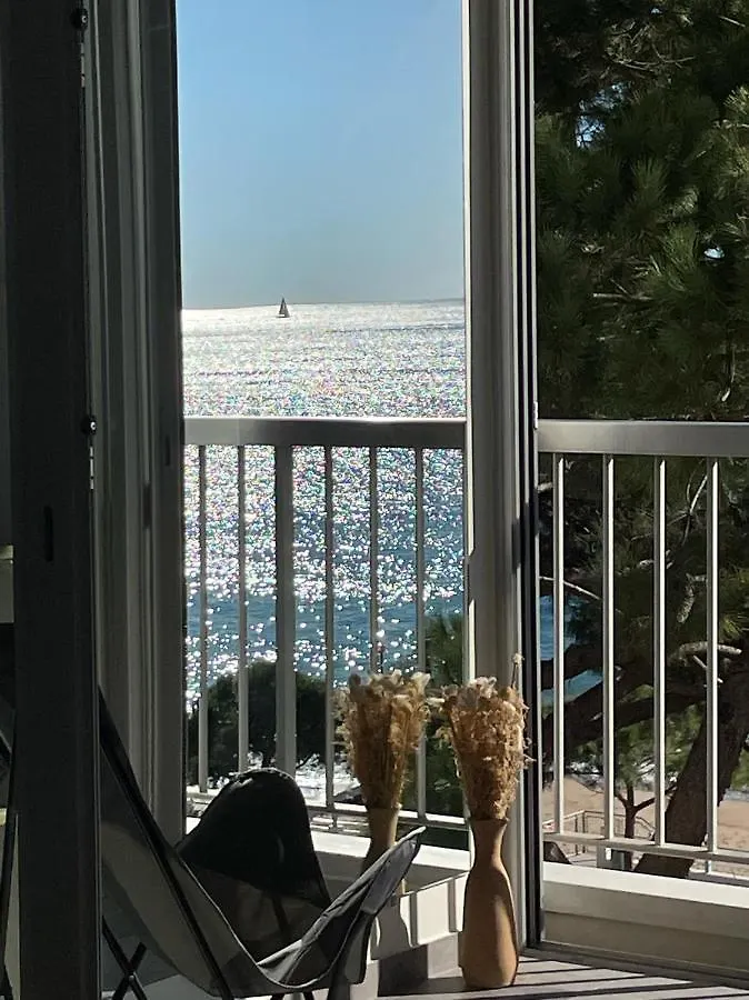 Vacances Paradisiaques, Plage Cannes Boccacabana, Studio 0*,  Francja